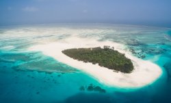 Mnemba-Island-Lodge-view-from-the-sky.jpg